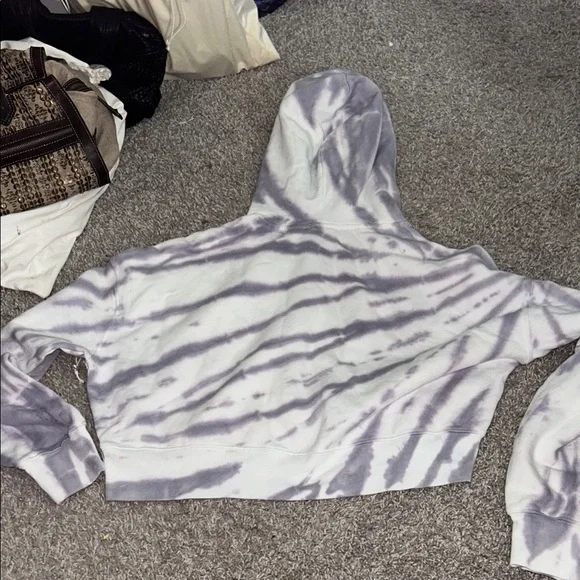 Good American Purple Tie Dye Hoodie - Picture 13 of 13